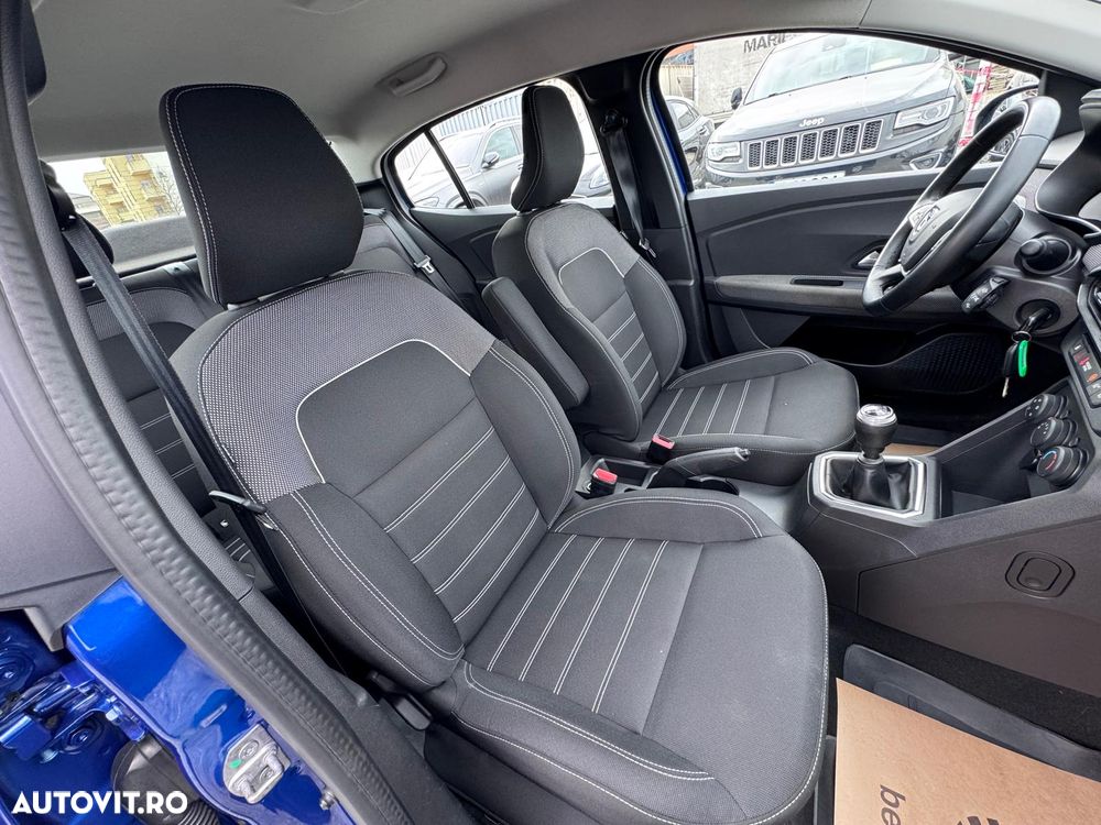 Dacia Logan TCe 90 Essential - 11