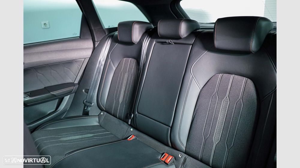 Cupra Leon 1.5 eTSI MID DSG - 8