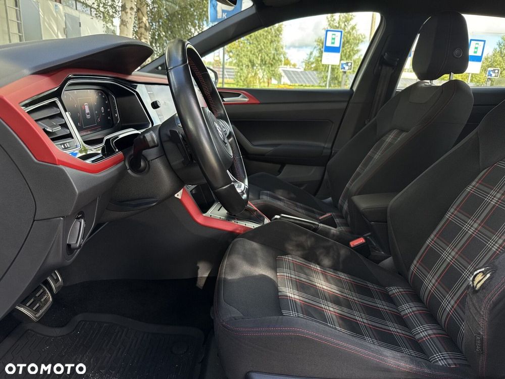 Volkswagen Polo 2.0 TSI GTI DSG - 11