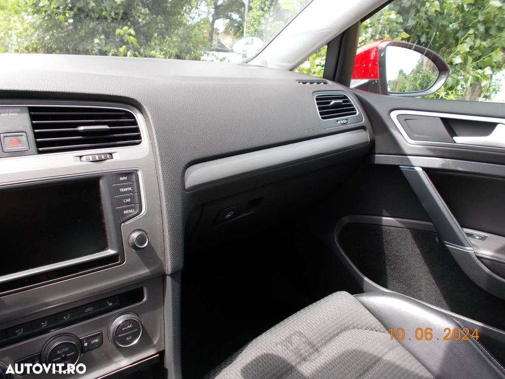 Volkswagen Golf - 15