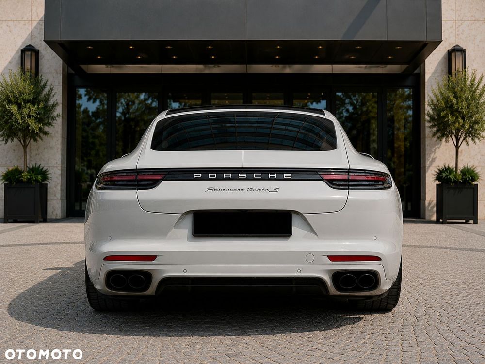 Porsche Panamera Turbo S E-Hybrid - 4