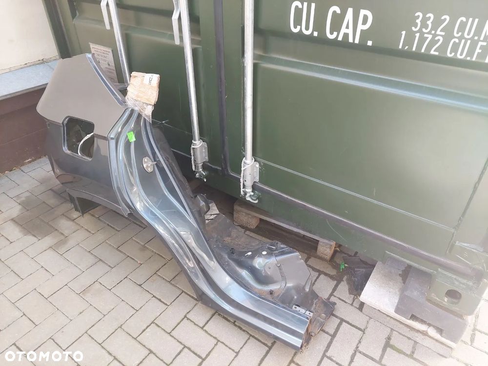 Seat Ateca Cupra Ateca Blotnik tylny prawy cwiartka - 12