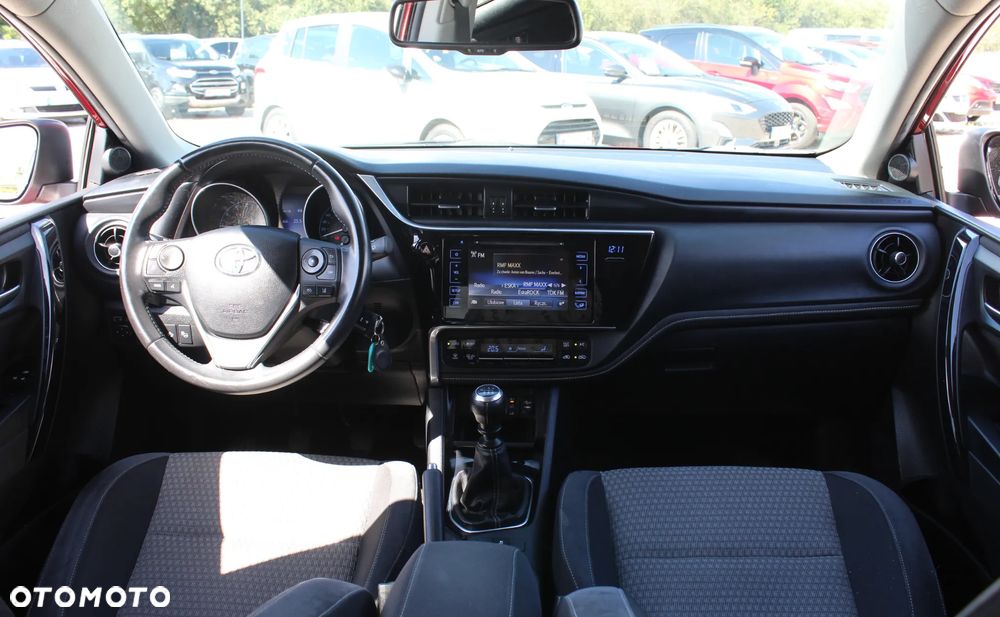 Toyota Auris 1.6 Premium Comfort - 18