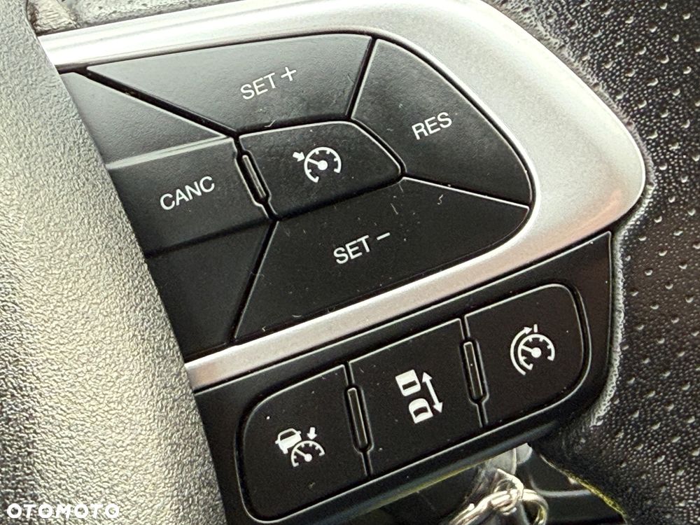 Iveco 2021/Daily 35-180VP/ 3.0 180KM/Poduszki/furgon Maxi/PDC/Radio DAB/Tempomat/hak 3,5T - 29