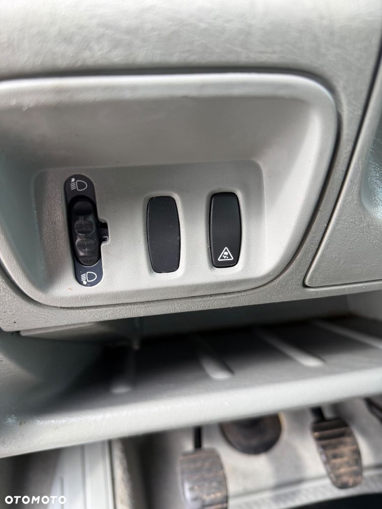 Renault Trafic L1H1 Passenger Lux - 23