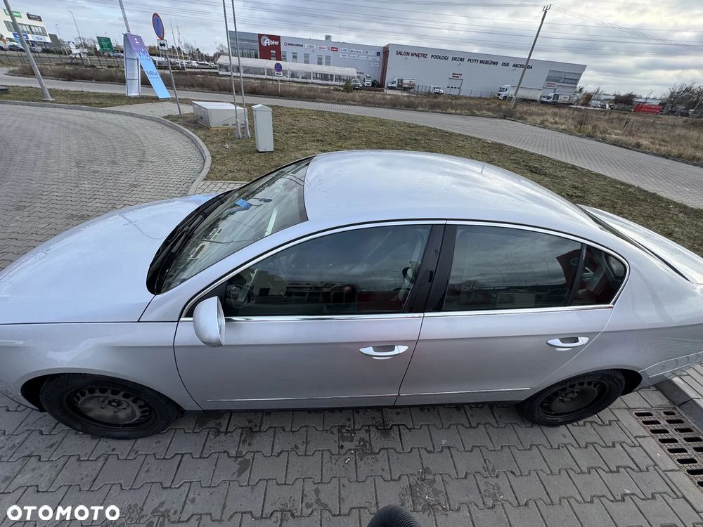 Volkswagen Passat 2.0 TDI DPF Highline - 12