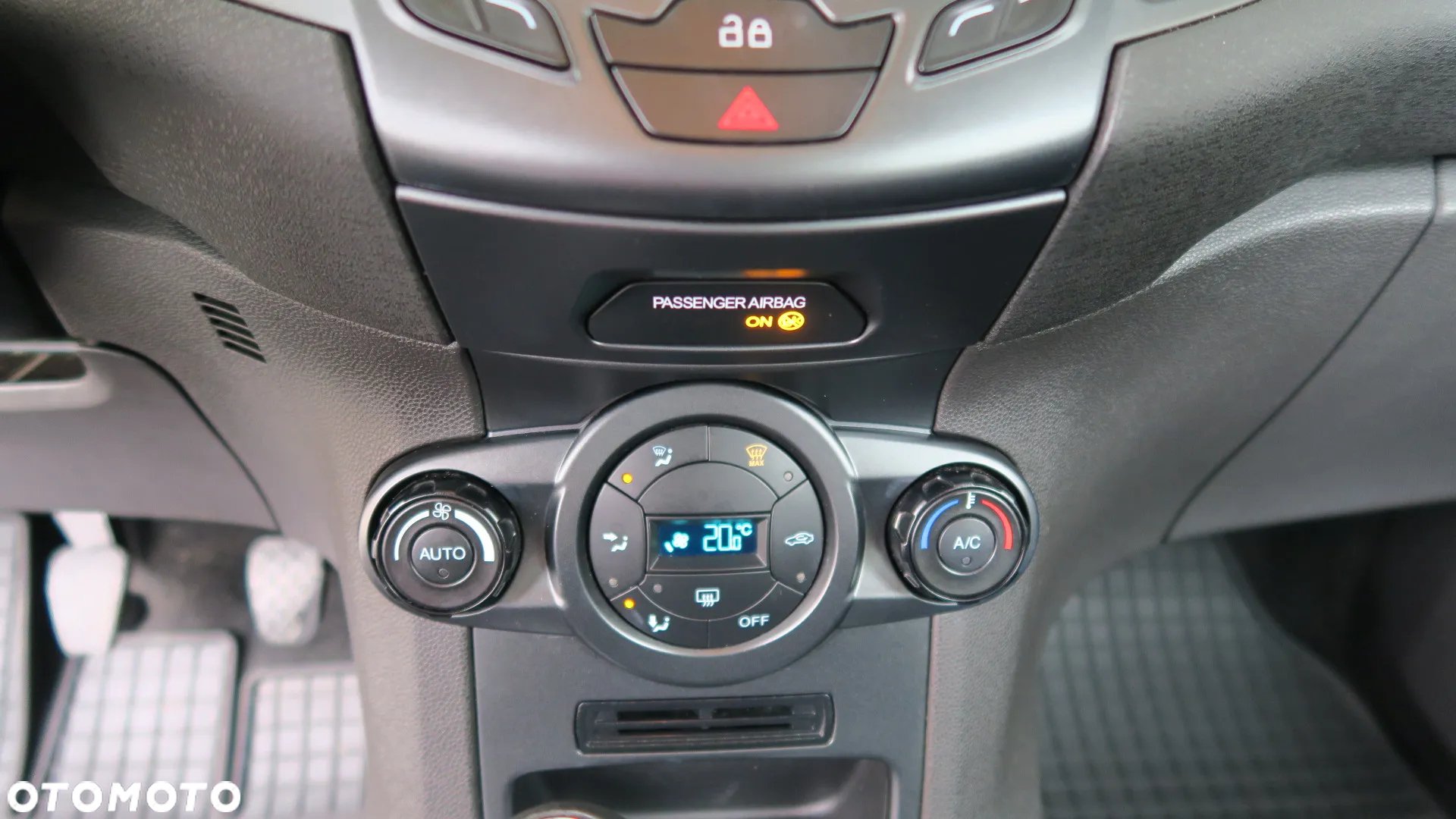 Ford Fiesta - 20