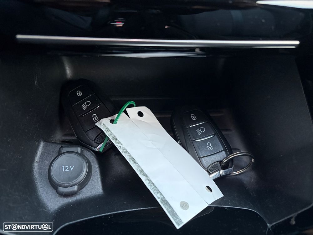 Peugeot 2008 1.2 PureTech Allure Pack - 14