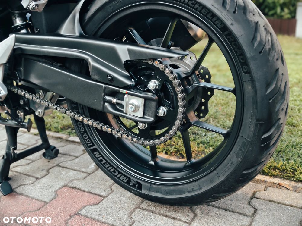 Honda CB - 22