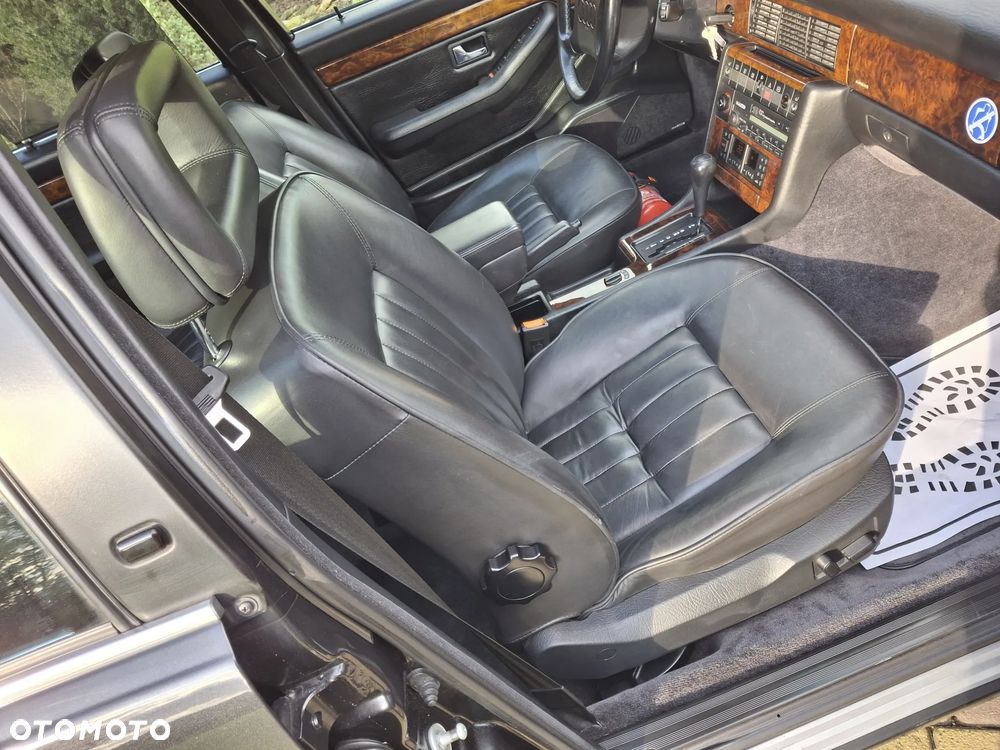 Audi V8 4.2 - 24