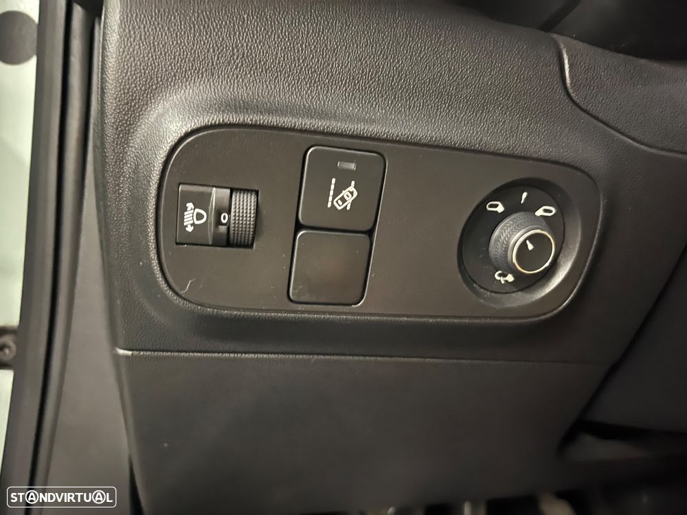 Citroën C3 1.2 PureTech Shine - 25
