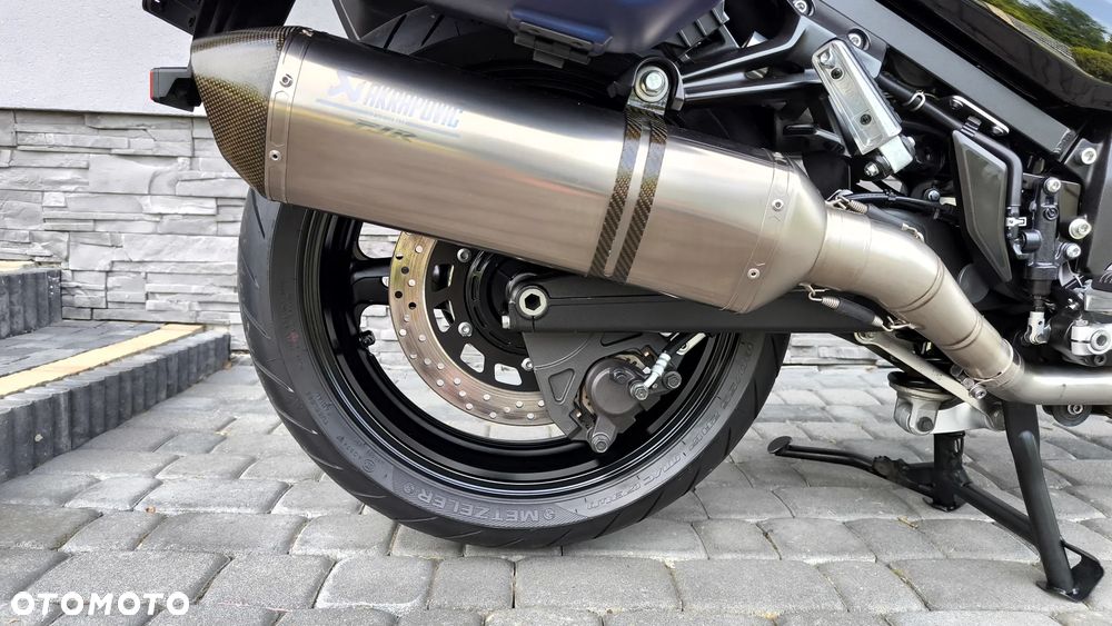 Yamaha FJR - 29