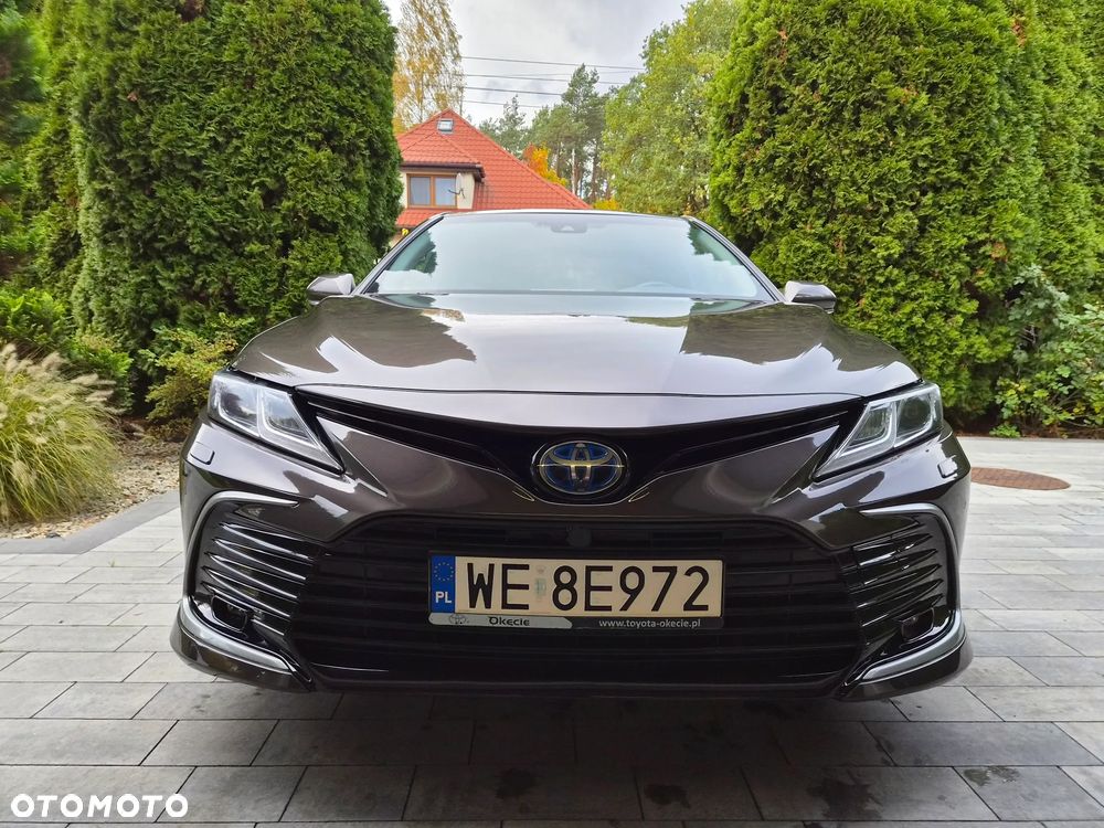 Toyota Camry - 5