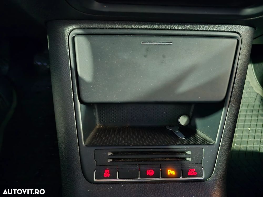 Volkswagen Tiguan 2.0 TDI 4Motion Track & Field - 16