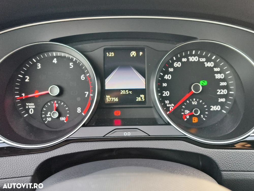 Volkswagen Passat - 10