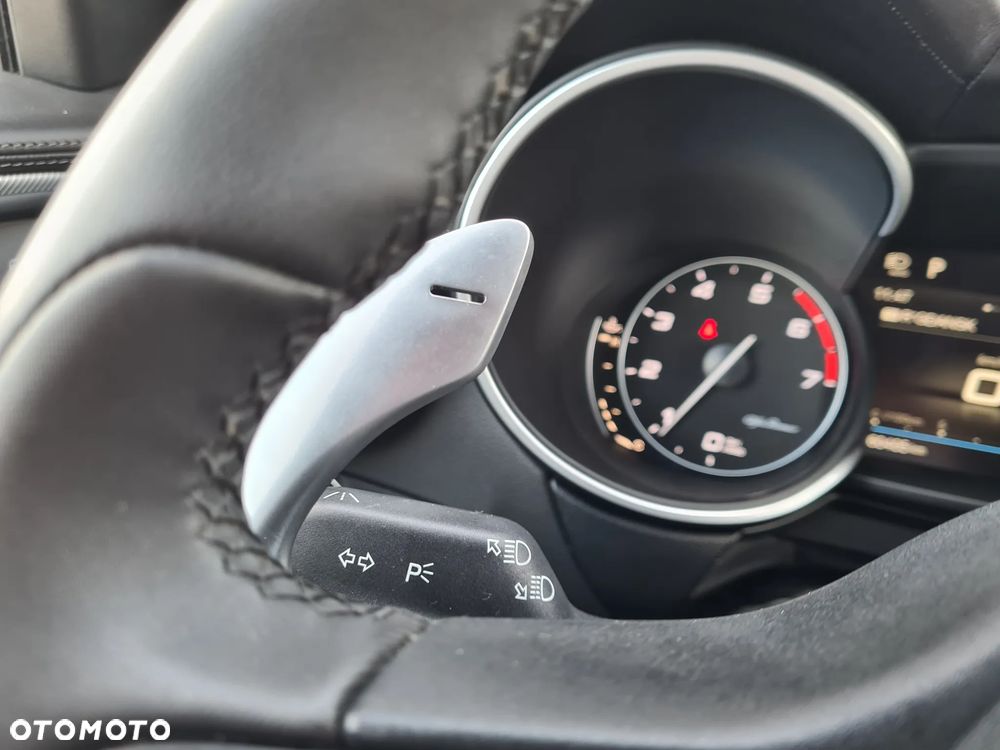 Alfa Romeo Stelvio 2.0 Turbo B-Tech Edition Q4 - 15