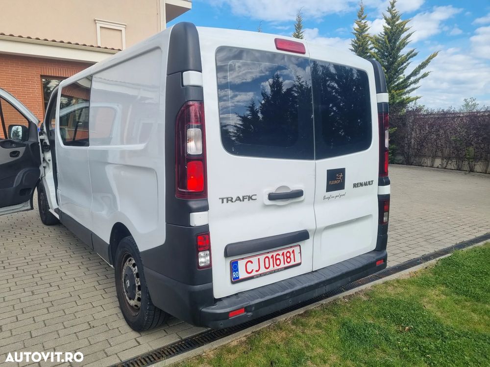 Renault Trafic Grand Combi L2H1 Authentique - 4