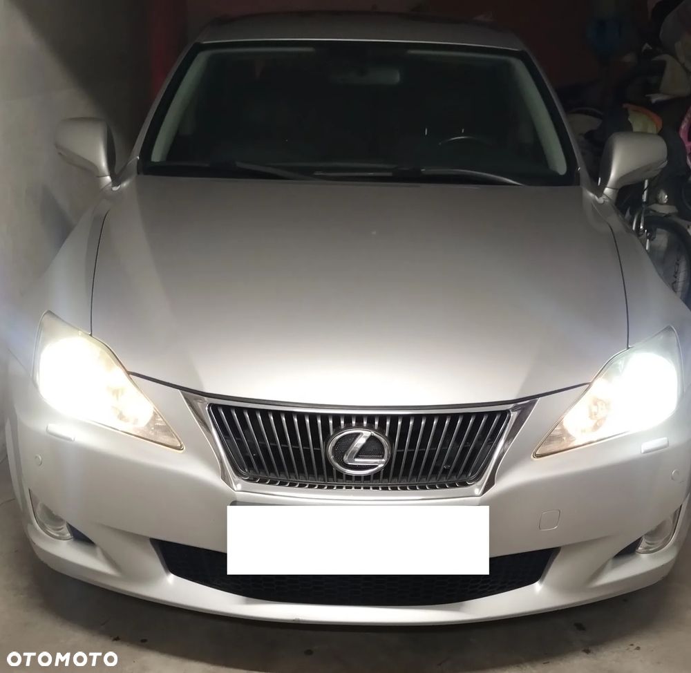 Lexus IS 220 D Prestige - 17