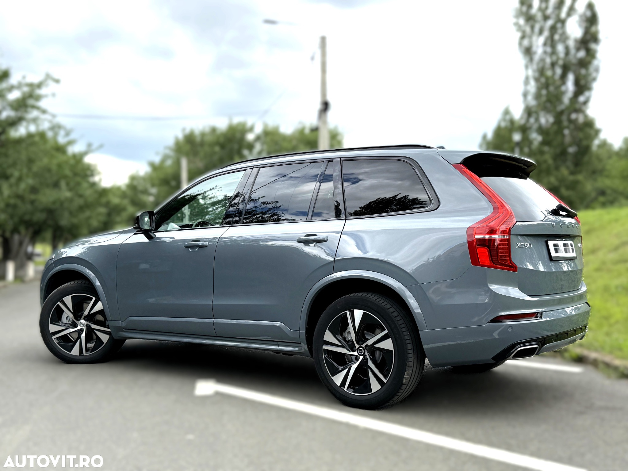 Volvo XC 90 B5 MHEV AWD 7 locuri R-Design - 32
