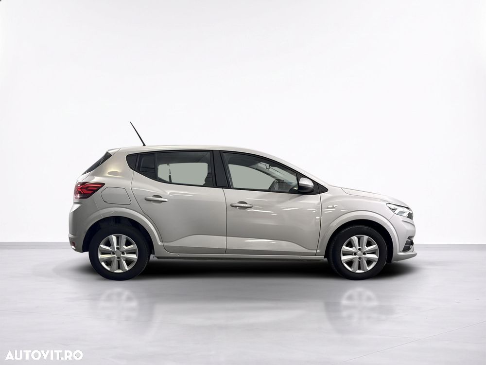 Dacia Sandero - 7