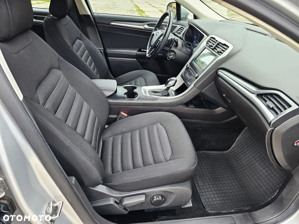 Ford Mondeo 2.0 TDCi Ambiente Plus PowerShift - 19