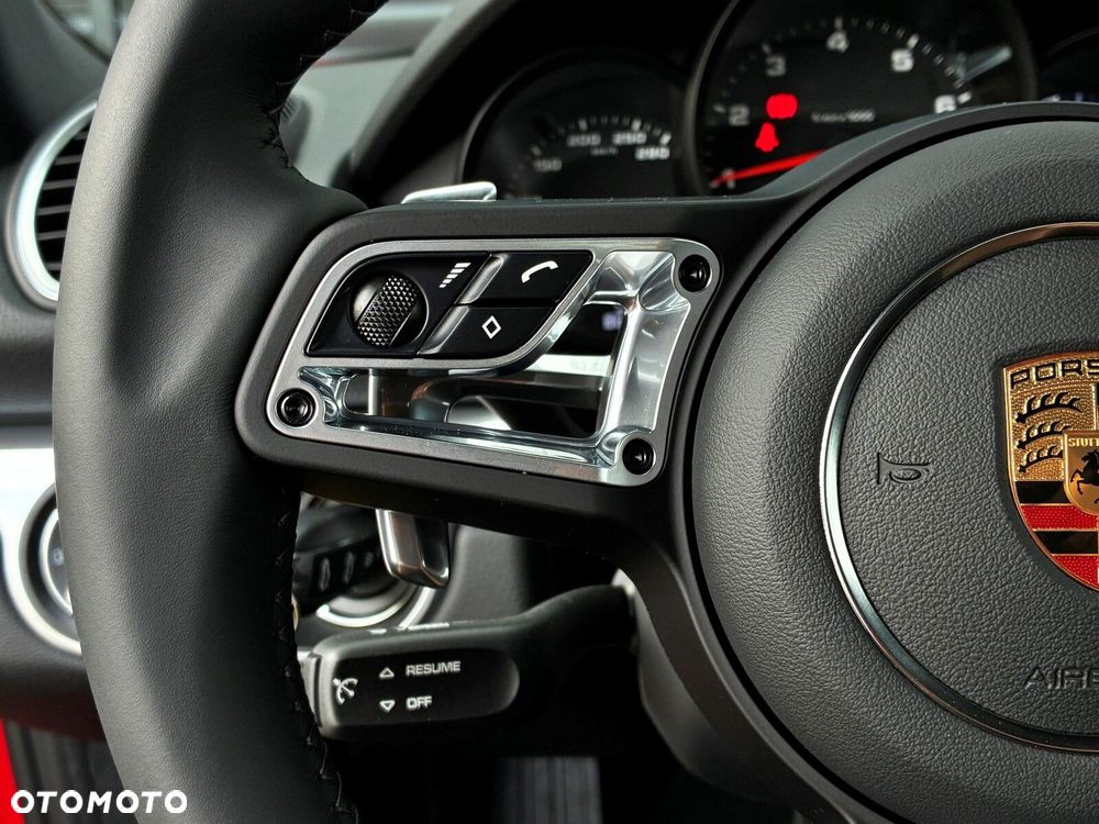 Porsche 718 Cayman - 28