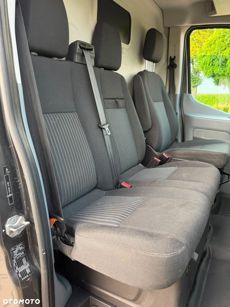 Ford Transit - 30