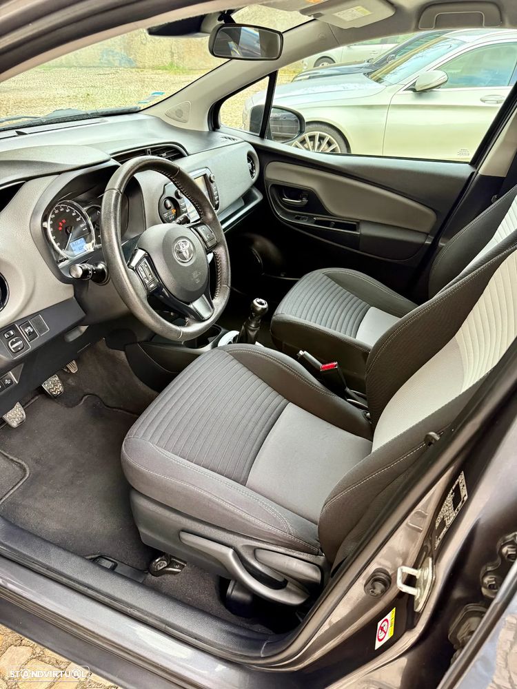 Toyota Yaris 1.0 VVT-i Exclusive - 7