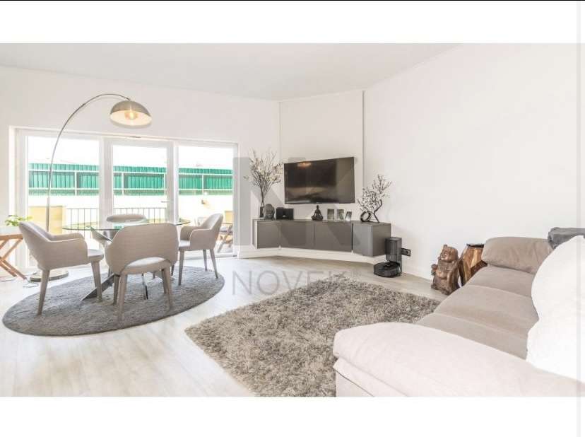 Apartamento T2 com terraço e piscina em Cascais - Grande imagem: 4/14