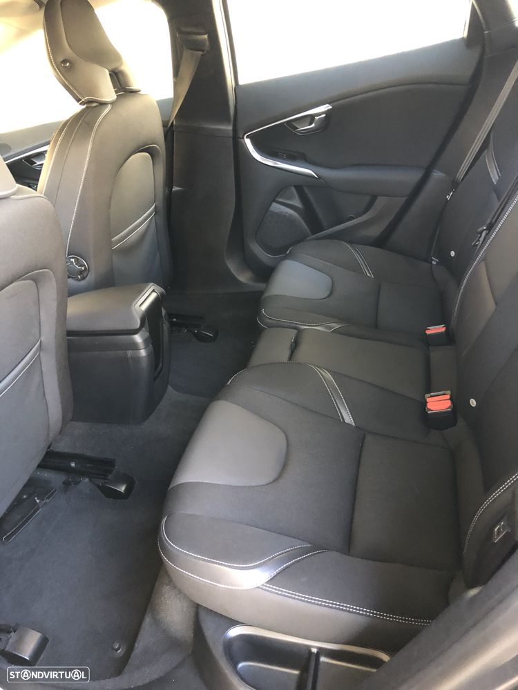 Volvo V40 1.6 D2 Momentum - 13