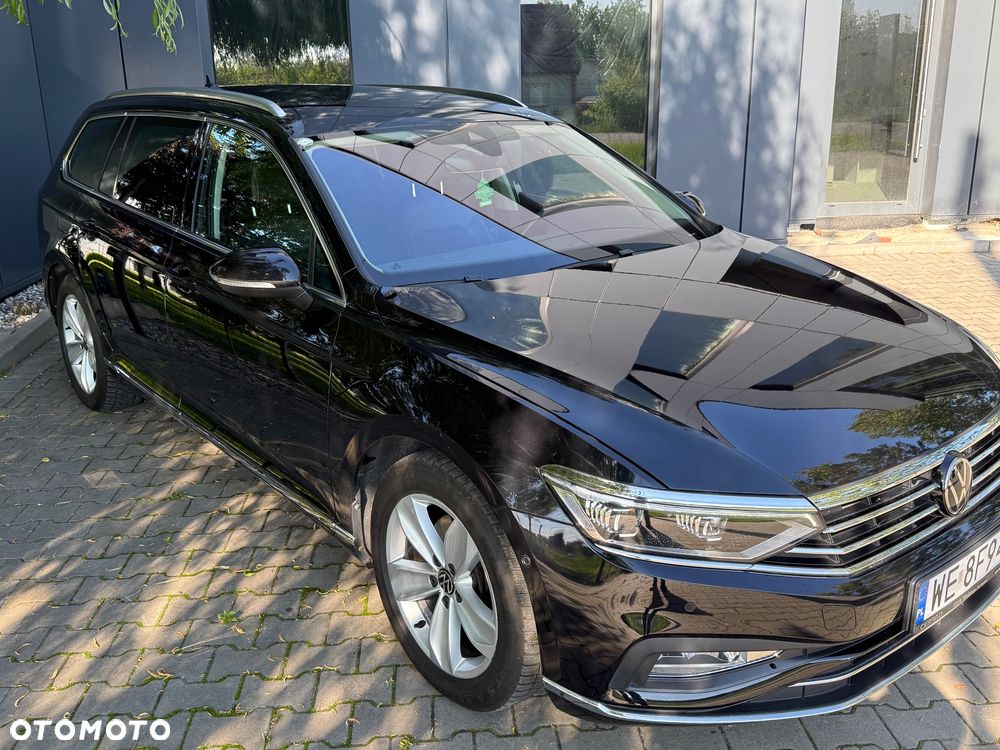 Volkswagen Passat 2.0 TDI EVO Elegance DSG - 2
