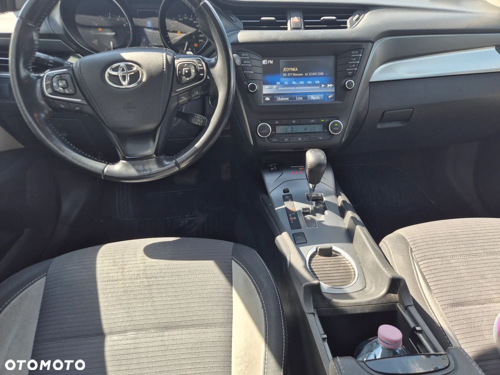 Toyota Avensis 1.8 Premium EU5 MS - 3