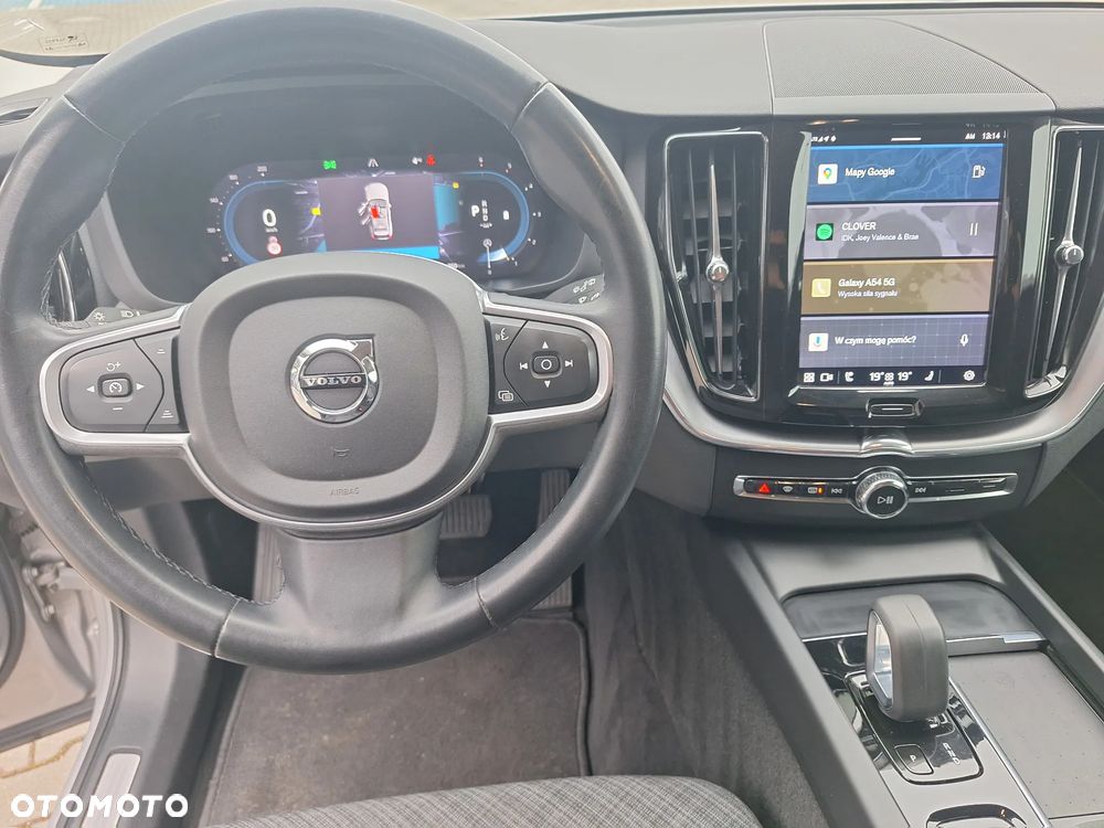 Volvo XC 60 B4 D Momentum Pro - 26