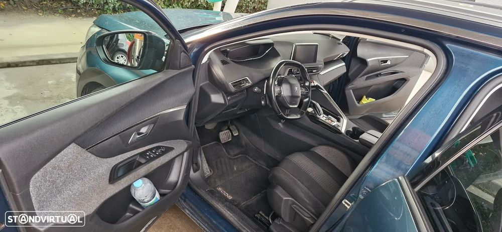 Peugeot 5008 BlueHDI 130 EAT8 Active Business-Pack - 32