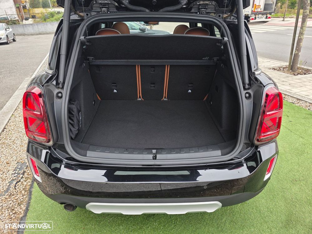MINI Countryman Cooper SE ALL4 Auto - 33
