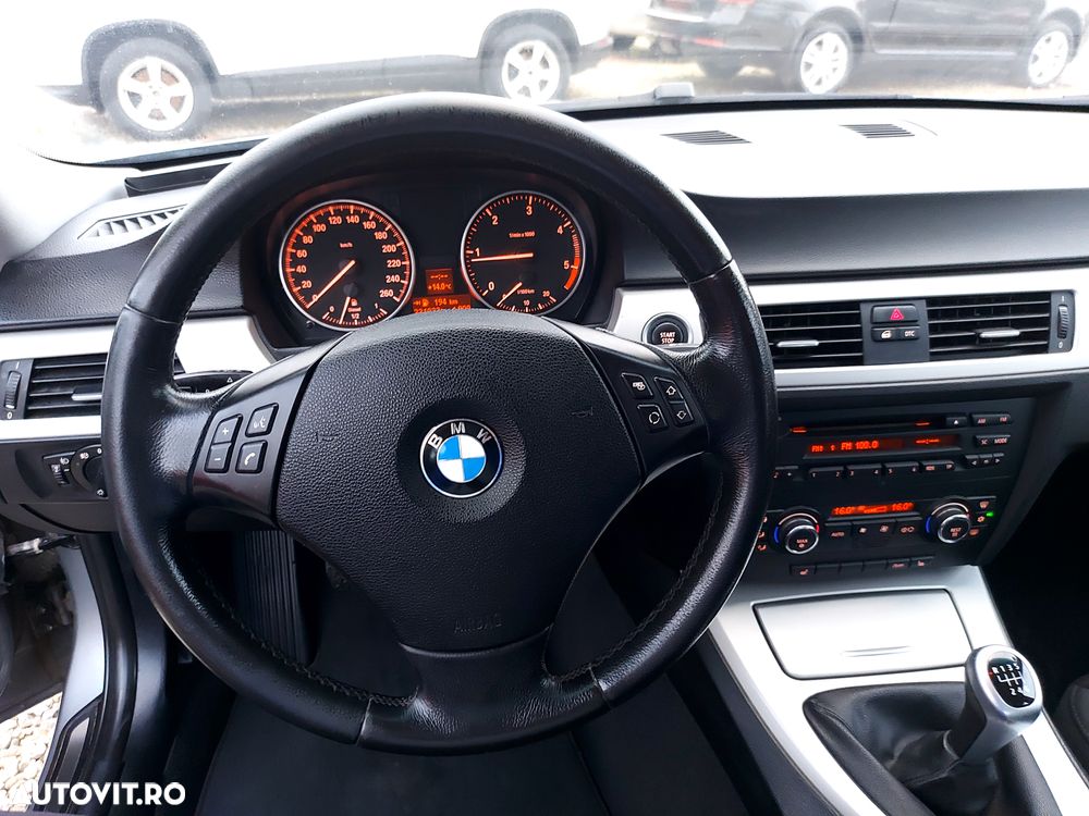 BMW Seria 3 - 13