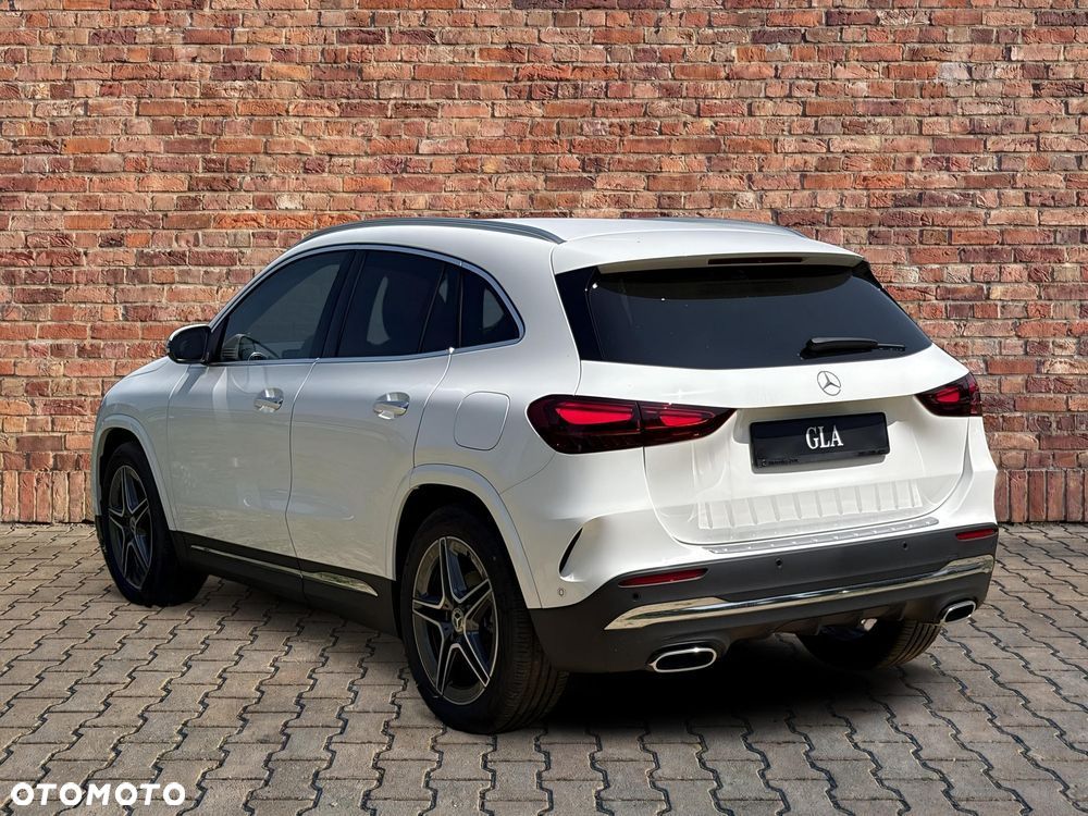 Mercedes-Benz GLA 200 mHEV AMG Line 7G-DCT - 5