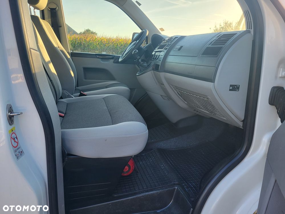 Volkswagen Transporter t5 lift doka super stan klima serwisowany - 11