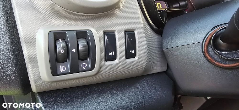 Renault Trafic - 13