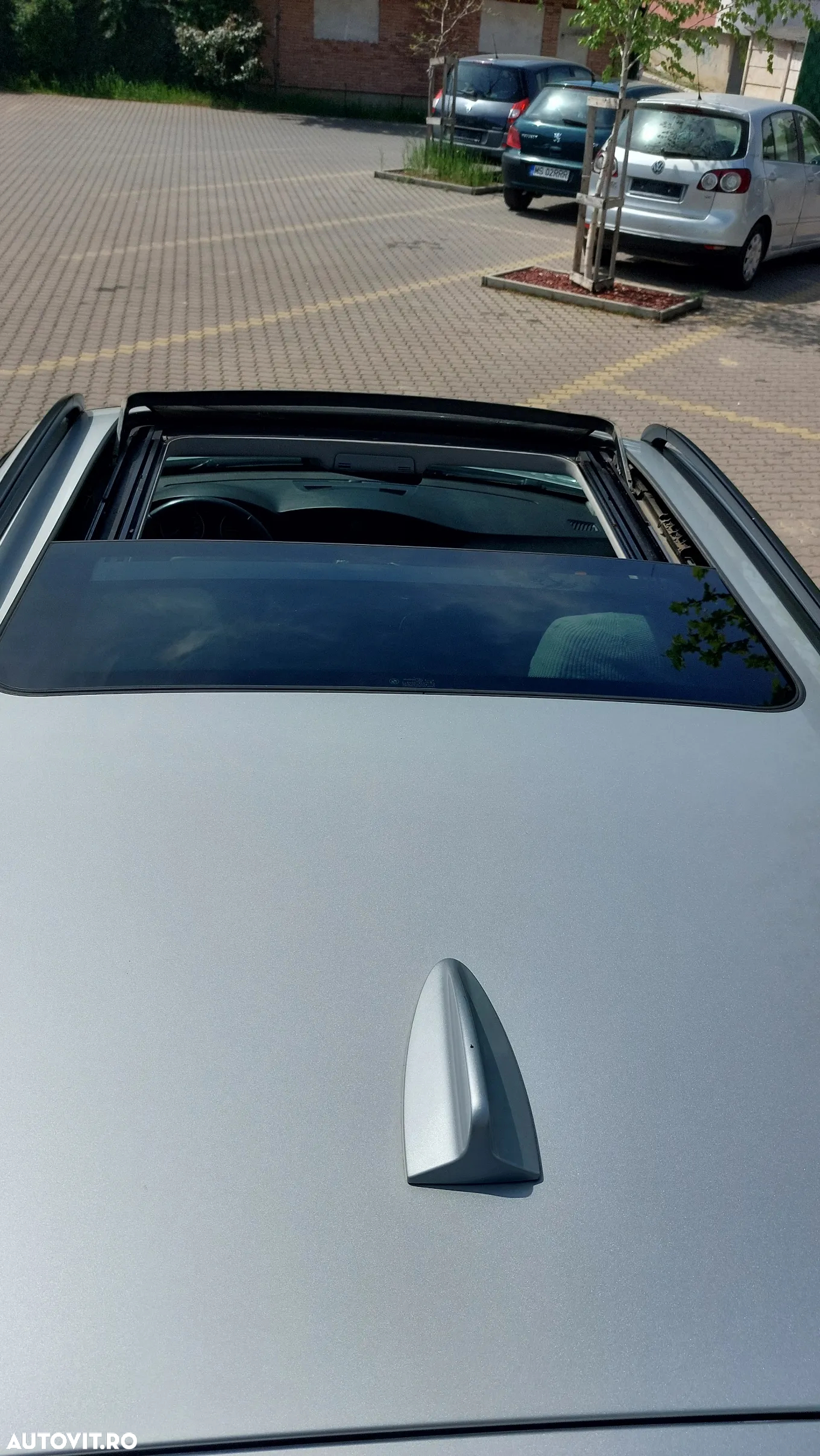 BMW Seria 3 320d Touring - 10