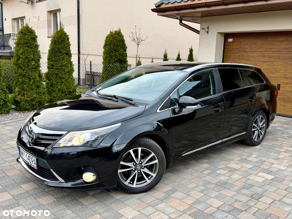 Toyota Avensis 1.8 Sol NAVI - 1