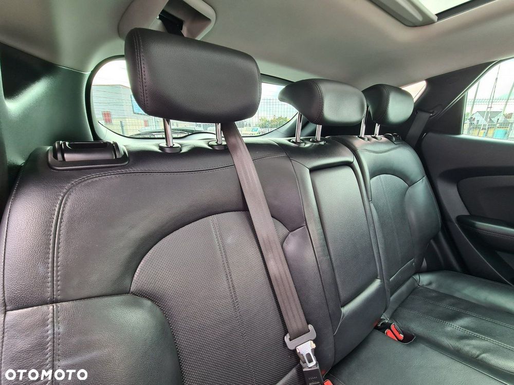 Hyundai ix35 2.0 CRDi 4WD Premium - 28