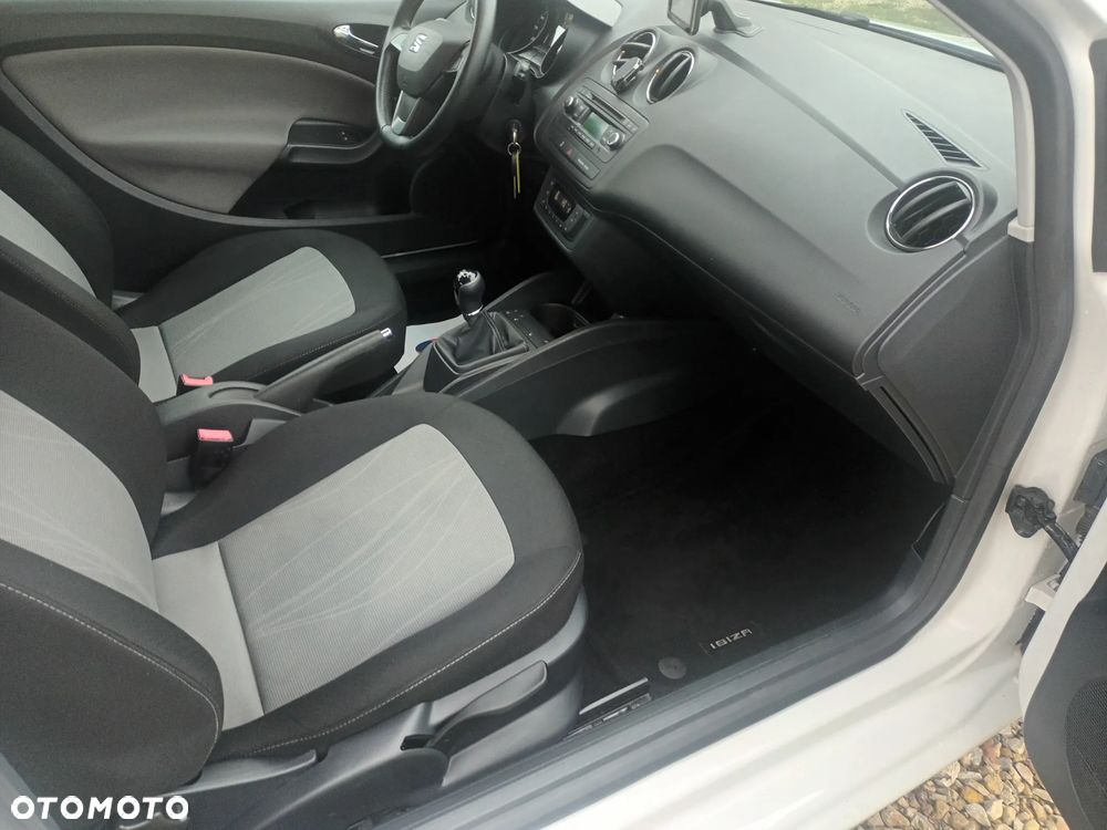 Seat Ibiza SC 1.4 16V Style - 11