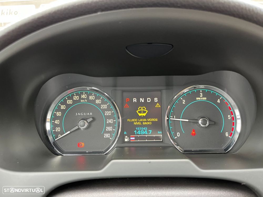 Jaguar XF 2.2 D Luxury - 26