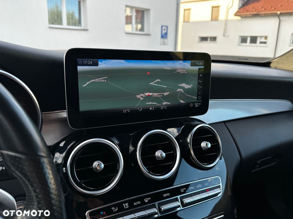 Mercedes-Benz Klasa C 200 9G-TRONIC - 38