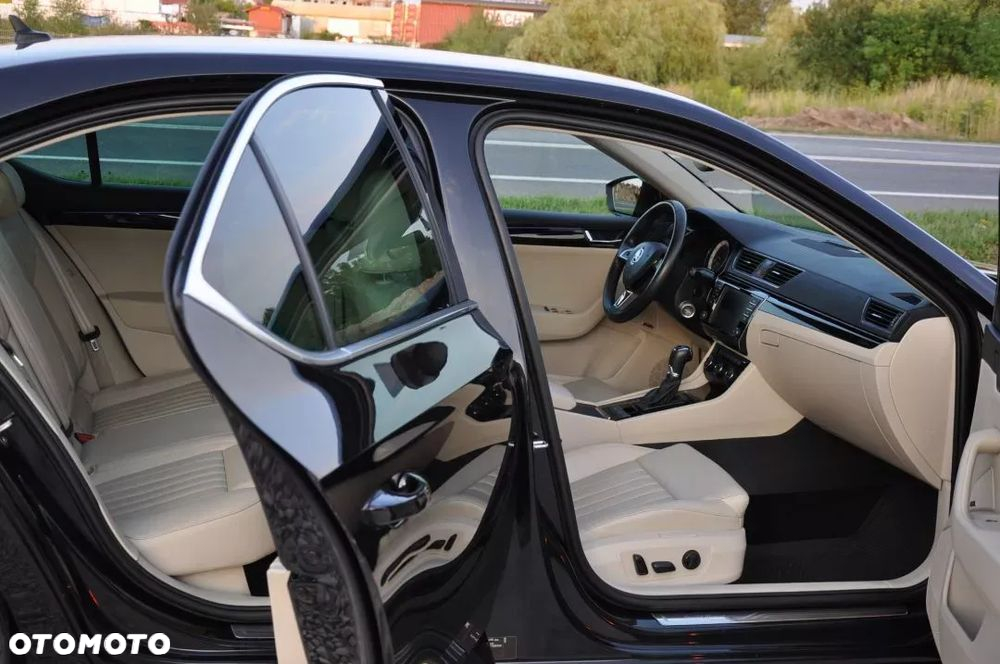 Skoda Superb 2.0 TSI L&K DSG - 17