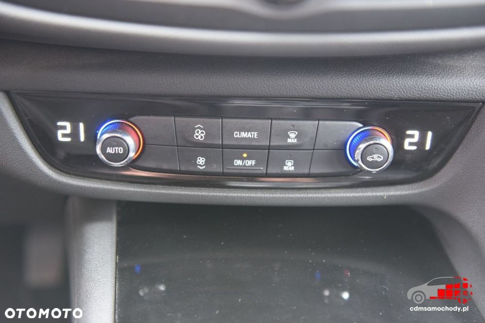 Opel Insignia - 29