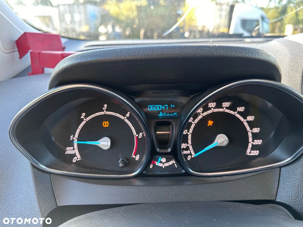 Ford Tourneo Courier - 11