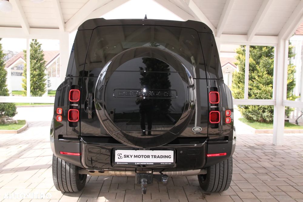 Land Rover Defender 110 3.0D 250 MHEV Hard Top X-Dynamic SE - 13