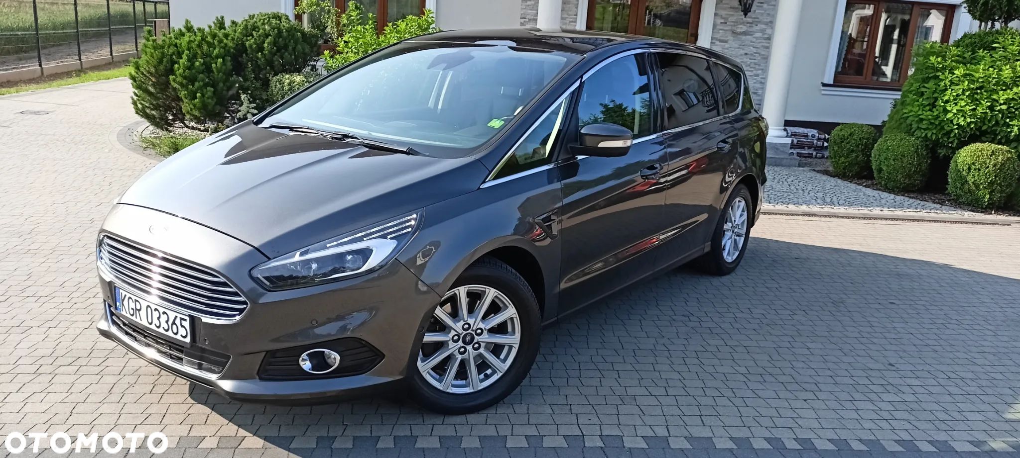 Ford S-Max 2.0 TDCi Titanium - 1